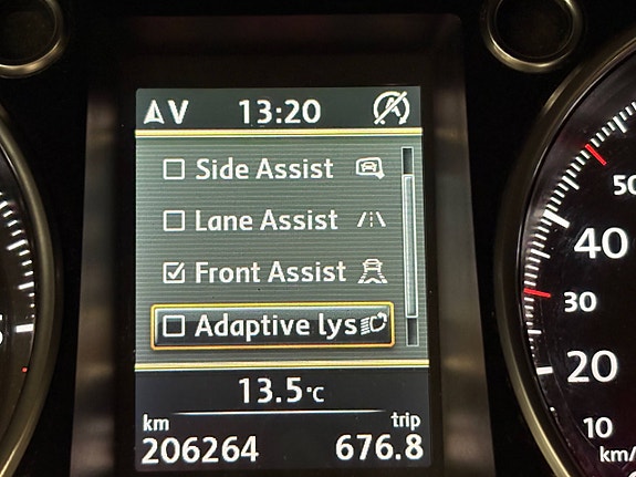 Volkswagen Passat Alltrack 22 of 30