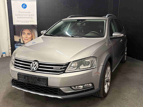 Volkswagen Passat Alltrack 4 of 30