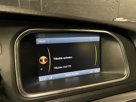 Volvo V40 28 of 30