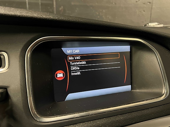 Volvo V40 30 of 30