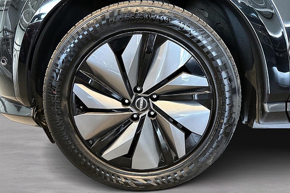 Nissan Ariya 13 of 15