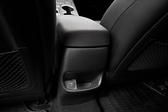 Hyundai Kona 26 of 30