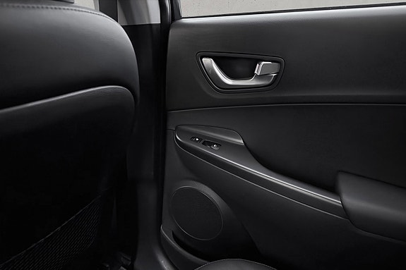 Hyundai Kona 27 of 30