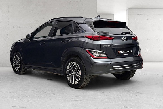 Hyundai Kona 2 of 30