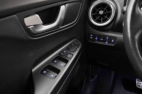 Hyundai Kona 16 of 30