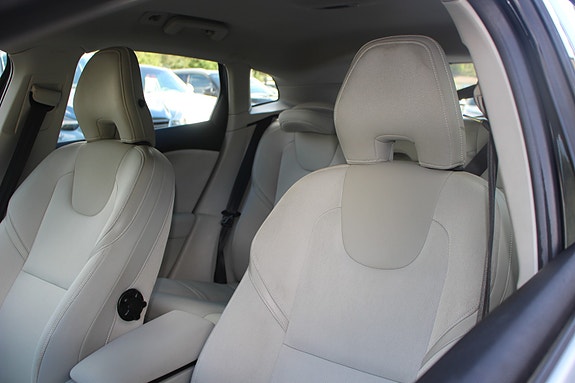 Volvo V40 6 of 13
