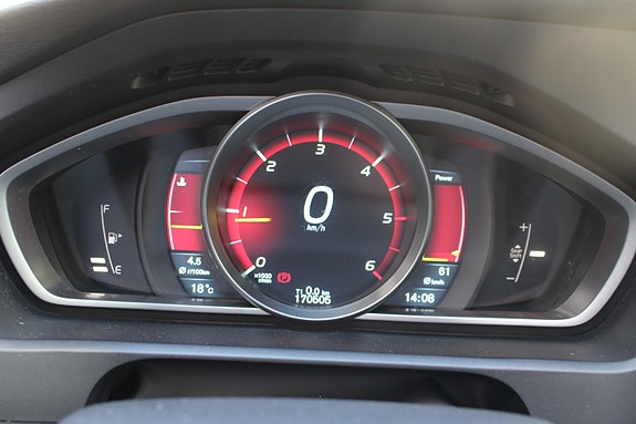 Volvo V40 8 of 13