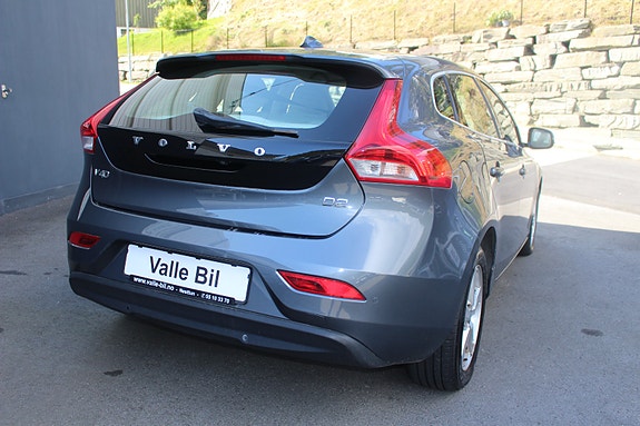 Volvo V40 4 of 13