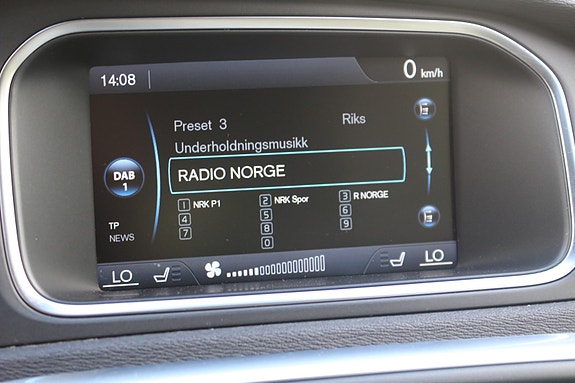 Volvo V40 12 of 13