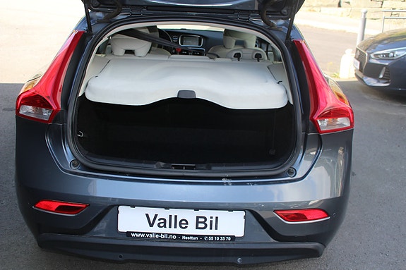 Volvo V40 5 of 13