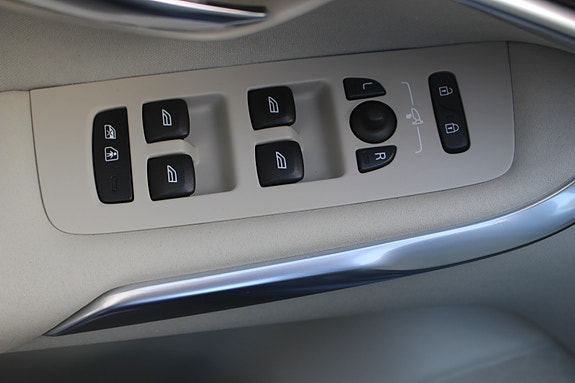 Volvo V40 7 of 13