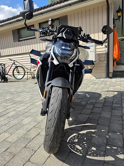 BMW M 1000 R 7 of 11