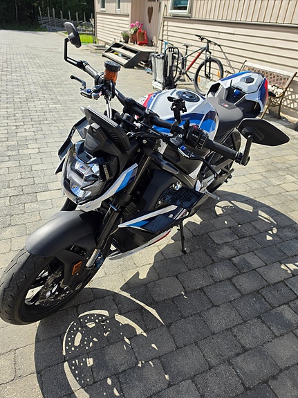 BMW M 1000 R 4 of 11