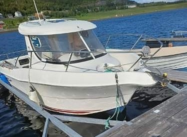 Quicksilver Arvor 215 2 of 22