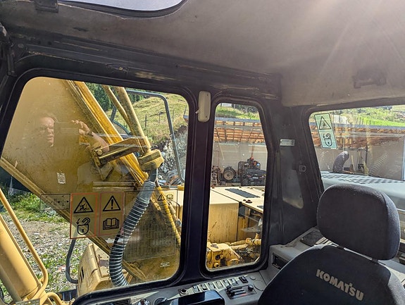Komatsu Pc180lc 8 of 30