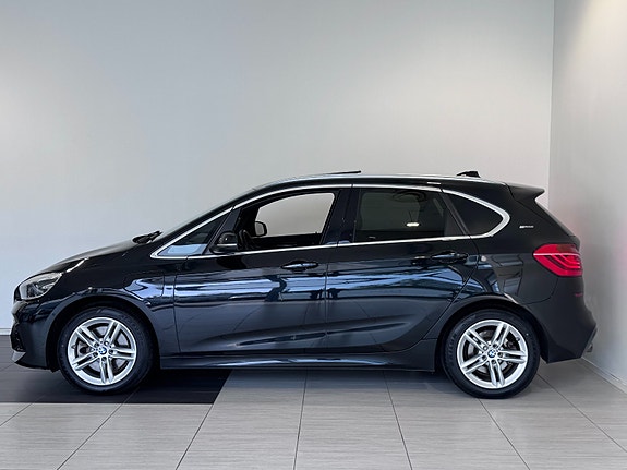 BMW 225xe 4 of 30