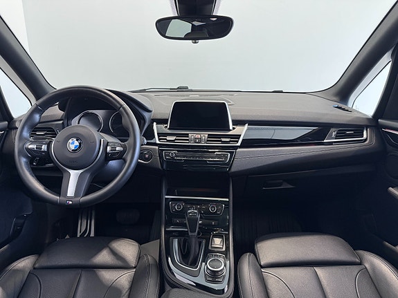 BMW 225xe 15 of 30