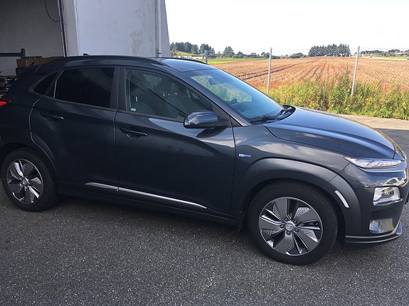 Hyundai Kona 3 of 10