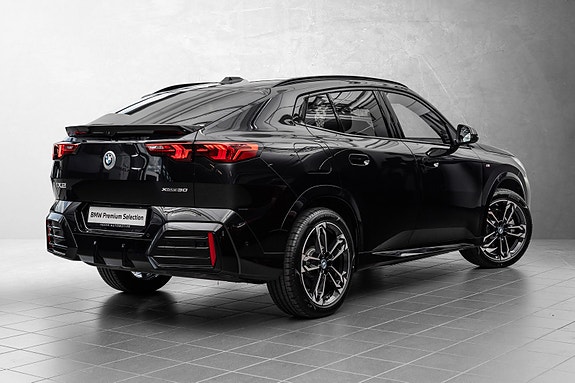 BMW iX2 6 of 30