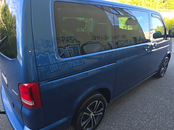 Volkswagen Multivan 12 of 30