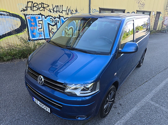 Volkswagen Multivan 26 of 30