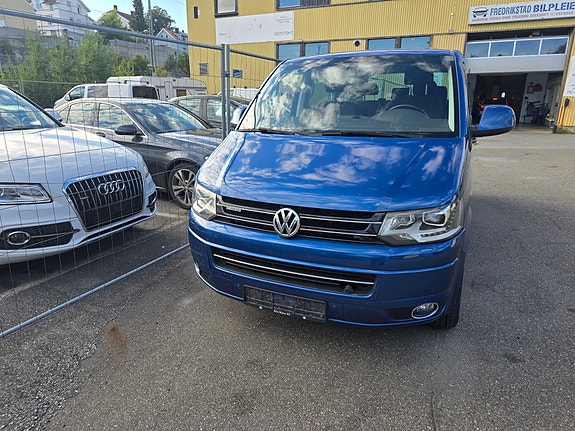 Volkswagen Multivan 23 of 30