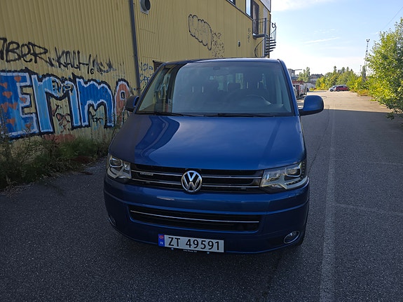 Volkswagen Multivan 2 of 30