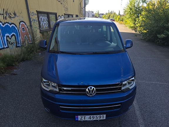 Volkswagen Multivan 19 of 30
