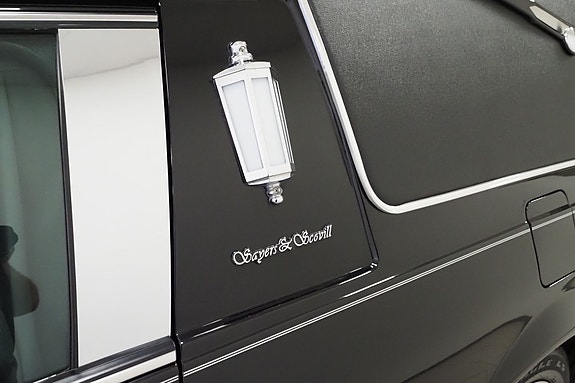 Cadillac DTS 24 of 30