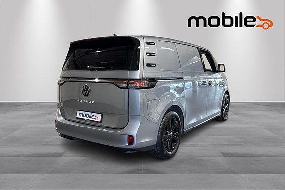 Volkswagen ID. Buzz 3 of 24