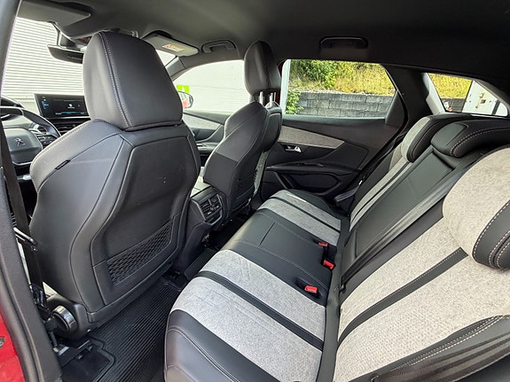 Peugeot 3008 25 of 30