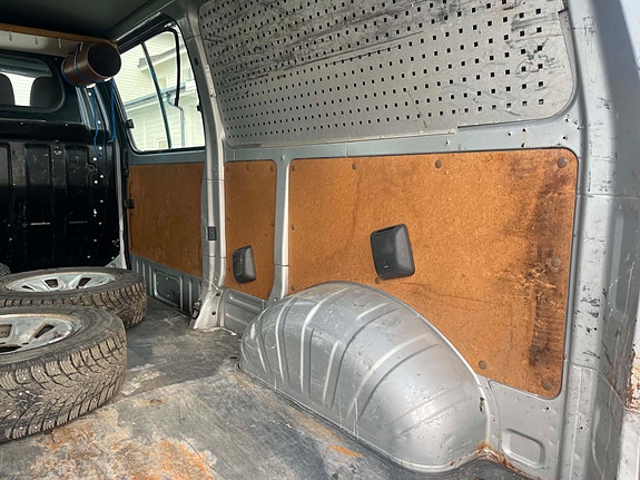 Toyota HiAce 8 of 11