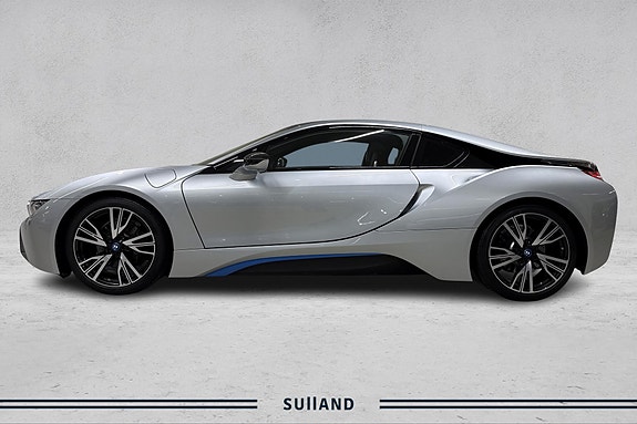BMW i8 2 of 24
