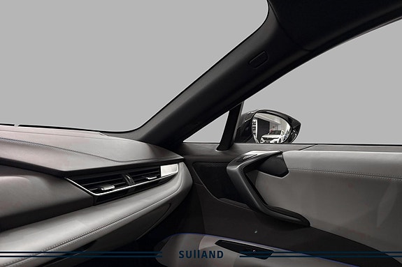 BMW i8 19 of 24