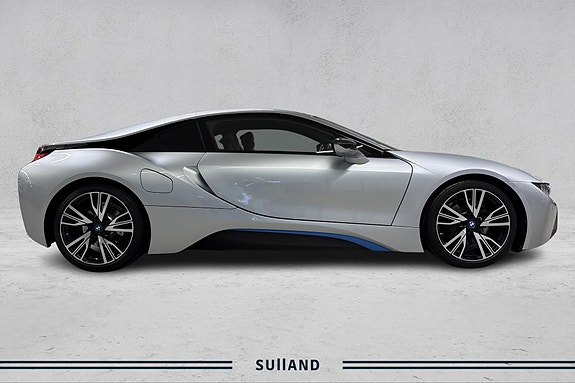 BMW i8 6 of 24