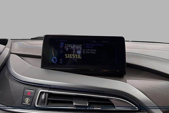 BMW i8 13 of 24