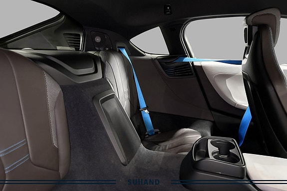 BMW i8 16 of 24
