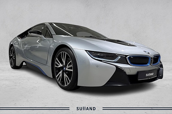 BMW i8 7 of 24