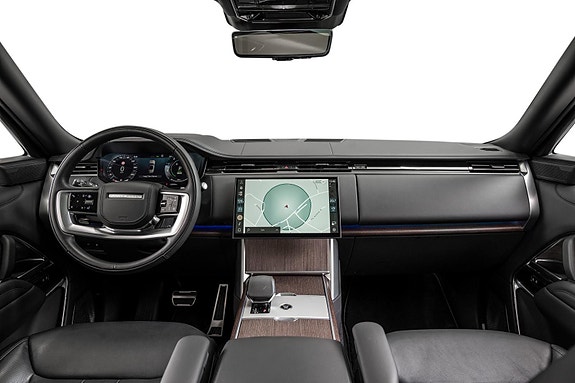 Land Rover Range Rover 19 of 30