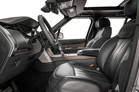 Land Rover Range Rover 13 of 30