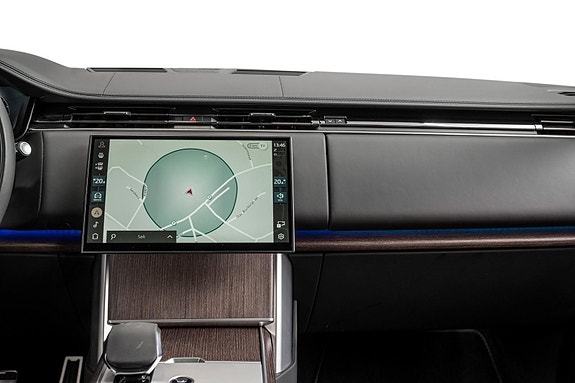 Land Rover Range Rover 24 of 30