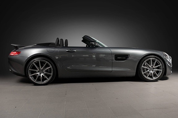 Mercedes-Benz AMG GT Roadster 25 of 30