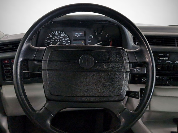 BMW 735i 16 of 30