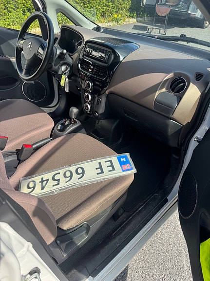 Citroen C-Zero 13 of 14