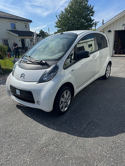 Citroen C-Zero 2 of 14