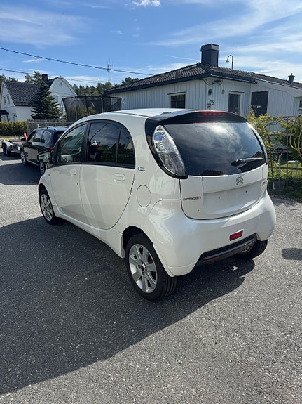 Citroen C-Zero 8 of 14