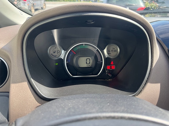 Citroen C-Zero 9 of 14