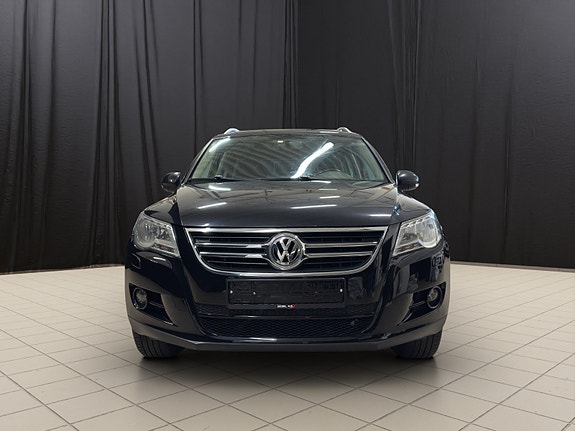 Volkswagen Tiguan 8 of 18