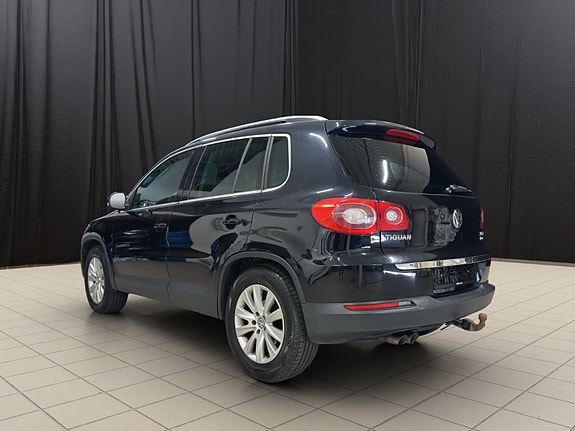 Volkswagen Tiguan 3 of 18