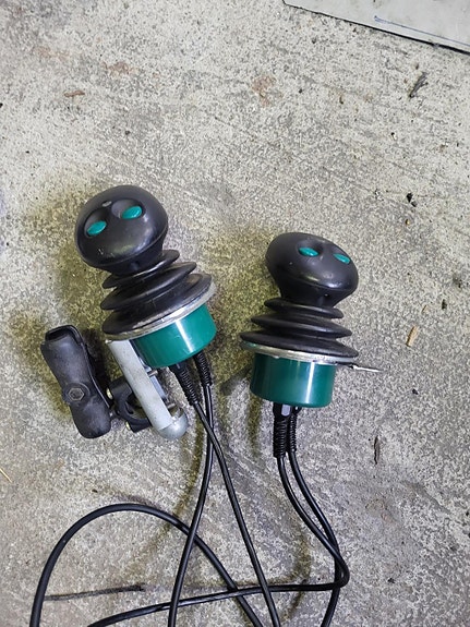 BMF 18T1 pro tonns tømmerhenger med 800 HD kran 13 of 13